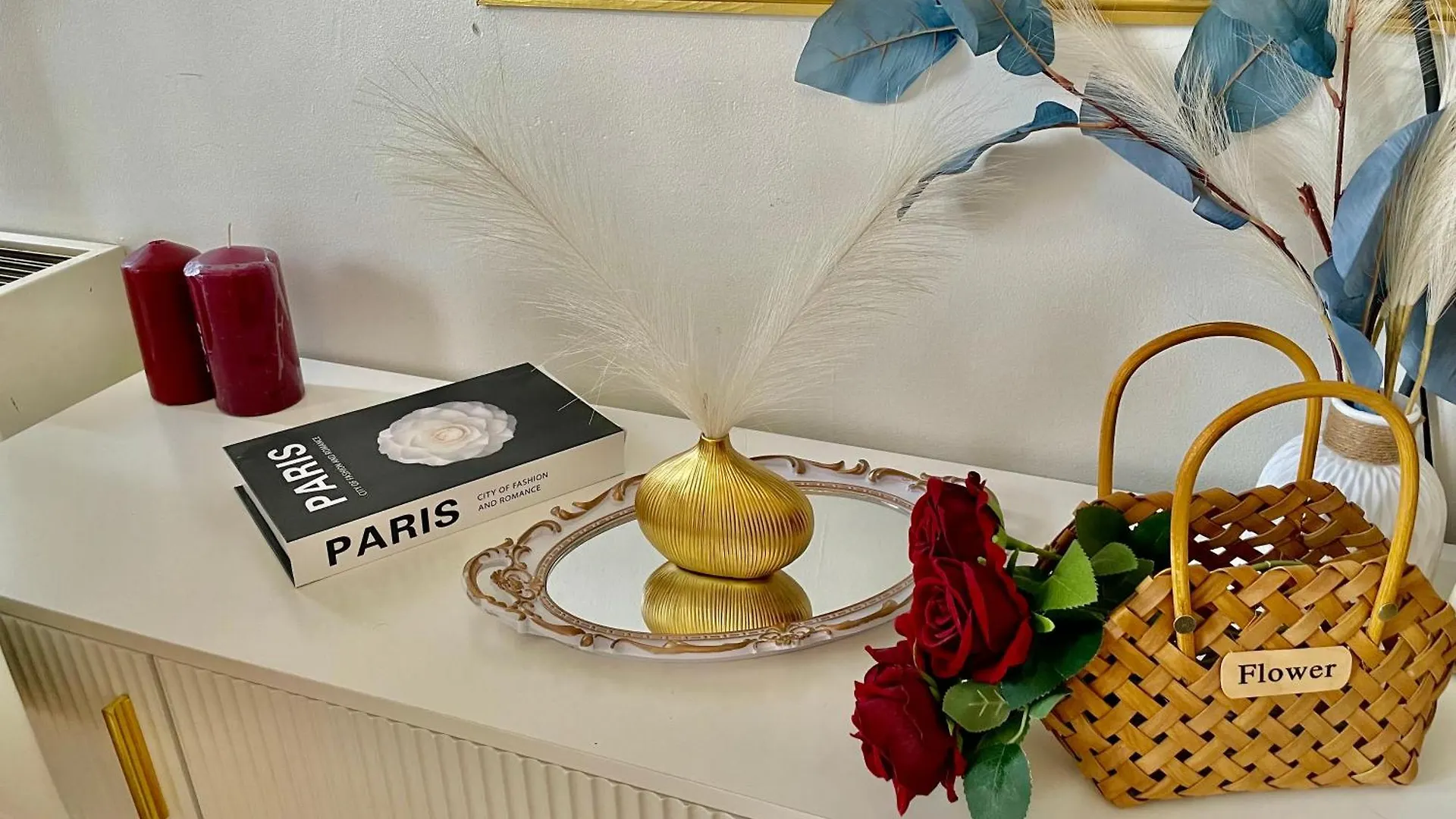 Appartement Golden Eiffel Tour ! *